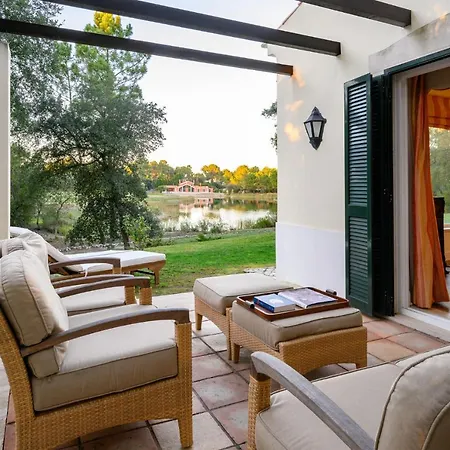 At Quinta Do Peru Golf And Country Club Quinta do Conde