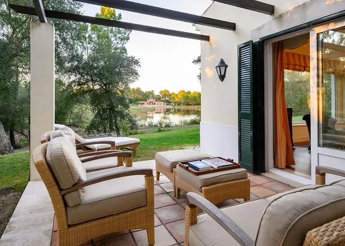 At Quinta Do Peru Golf And Country Club Quinta do Conde